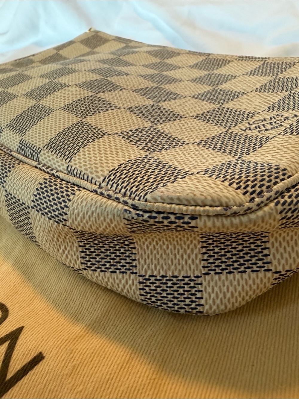 Louis Vuitton Damier Azur Wristlet in White and Beige with Tan Strap - Picture 5 of 15